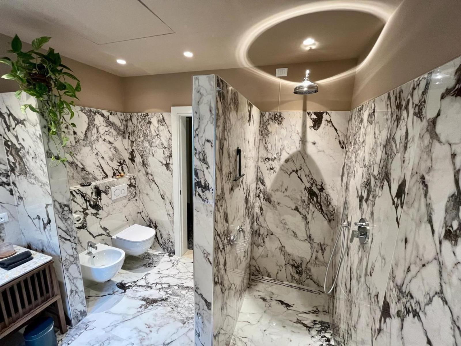 Villa Lou Toscolano Maderno Bagian luar foto
