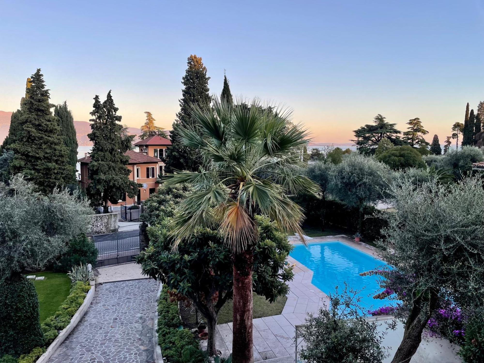 Villa Lou Toscolano Maderno Bagian luar foto